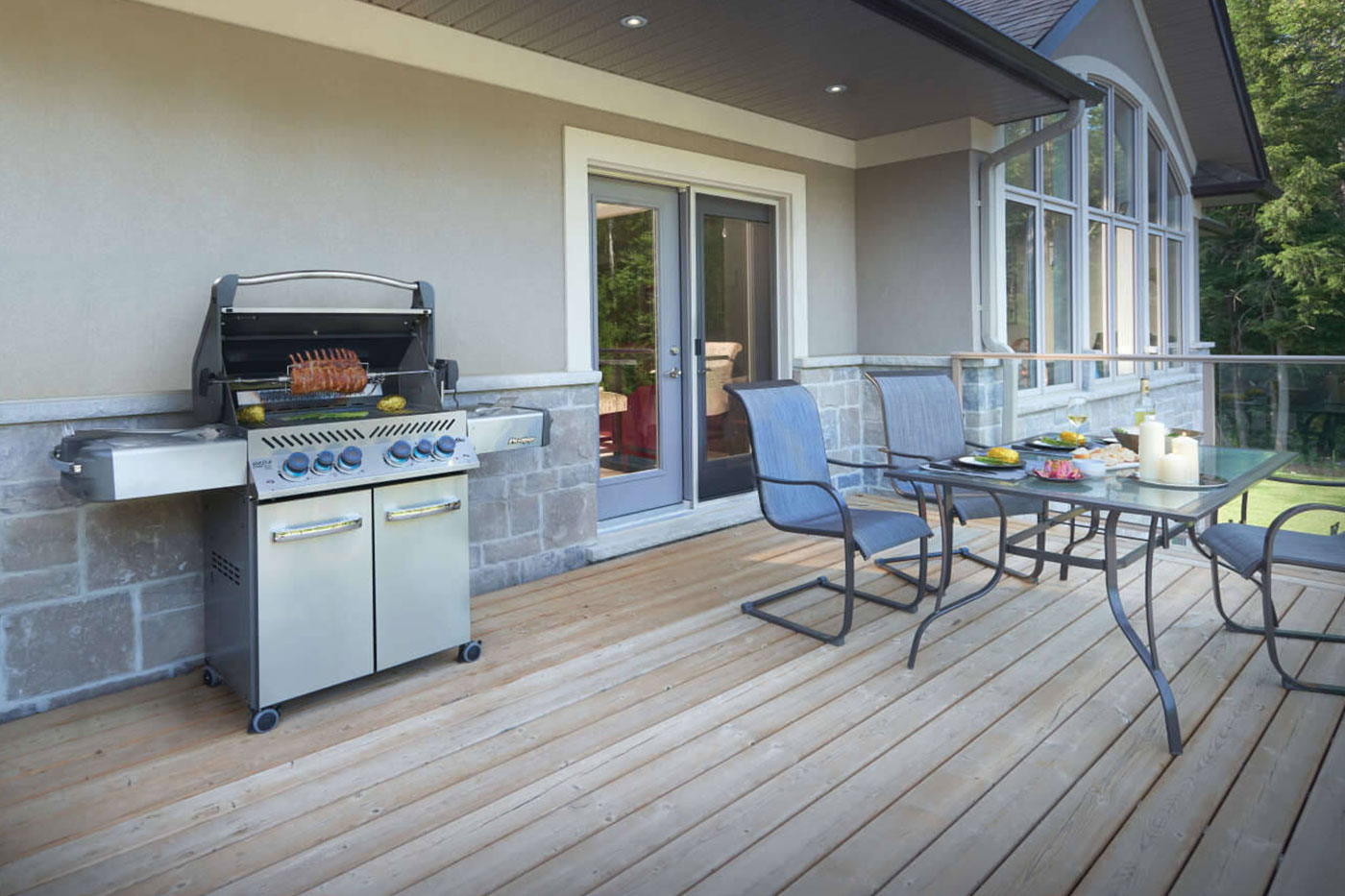 Napoleon Legacy Prestige® 500 RSIB Gas Grill With Infrared Side and Rear Burner Napoleon Legacy Prestige® 500 RSIB Gas Grill With Infrared Side and Rear Burner